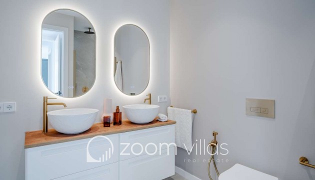 Resale - Villa - Calpe