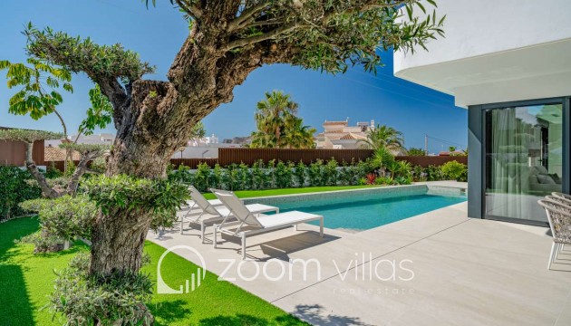 Resale - Villa - Calpe