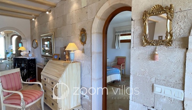 Resale - Villa - Moraira - Benimeit