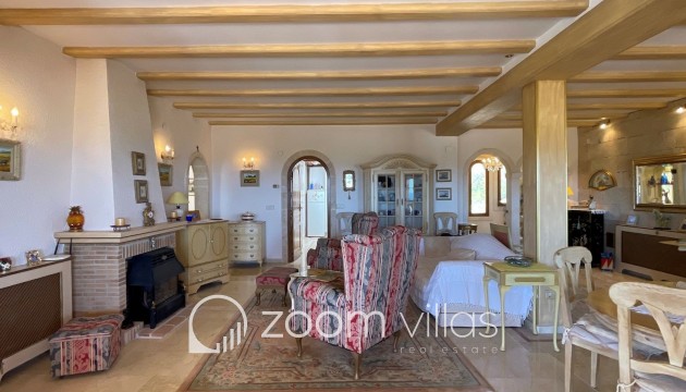 Resale - Villa - Moraira - Benimeit