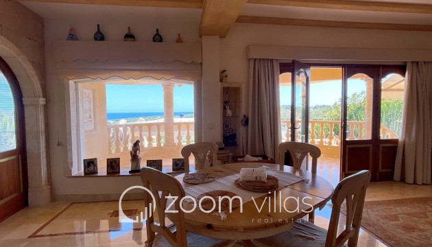 Resale - Villa - Moraira - Benimeit
