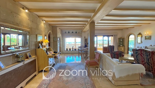 Resale - Villa - Moraira - Benimeit