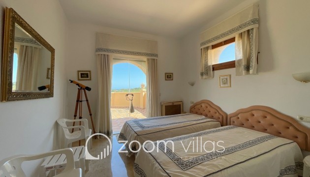 Resale - Villa - Moraira - Benimeit