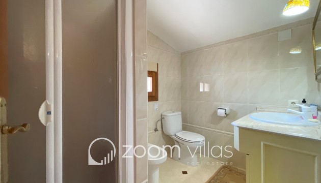 Resale - Villa - Moraira - Benimeit