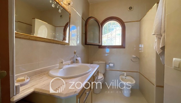 Resale - Villa - Moraira - Benimeit