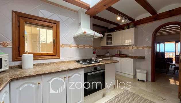 Resale - Villa - Moraira - Benimeit