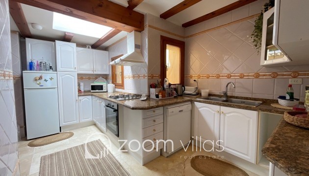 Resale - Villa - Moraira - Benimeit