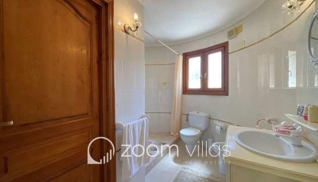 Resale - Villa - Moraira - Benimeit