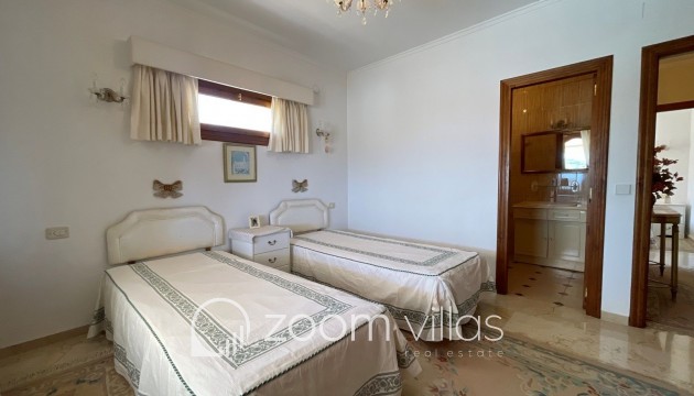 Resale - Villa - Moraira - Benimeit