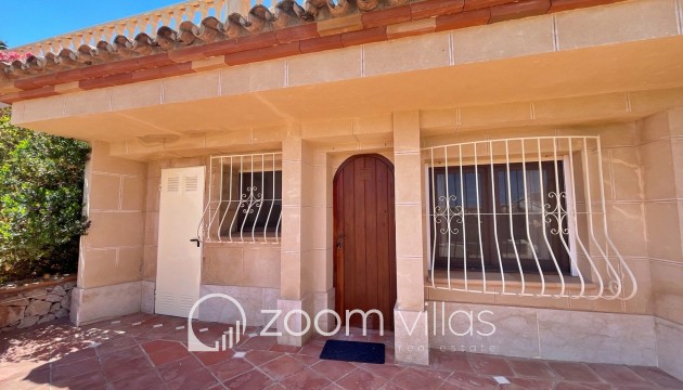 Resale - Villa - Moraira - Benimeit