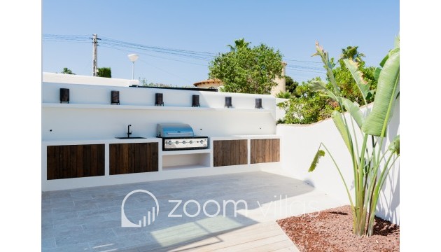 Resale - Villa - Moraira - San jaime