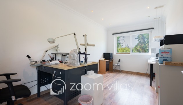 Resale - Commercial Space - Jávea - Montgó-Barranqueres