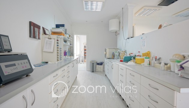 Resale - Commercial Space - Jávea - Montgó-Barranqueres