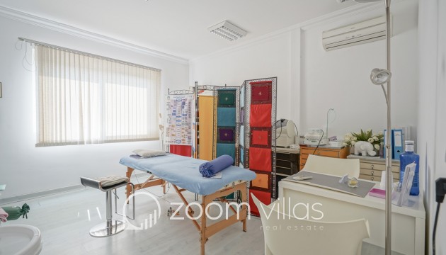 Resale - Commercial Space - Jávea - Montgó-Barranqueres
