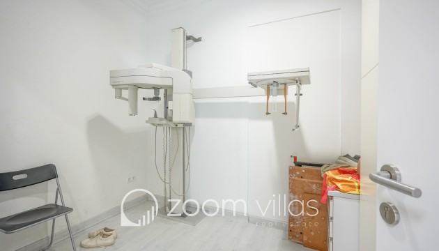 Resale - Commercial Space - Jávea - Montgó-Barranqueres