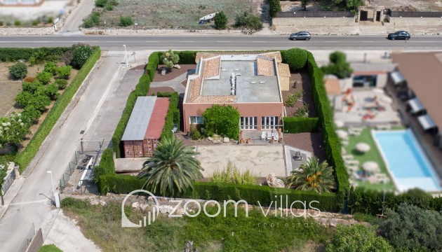 Resale - Commercial Space - Jávea - Montgó-Barranqueres