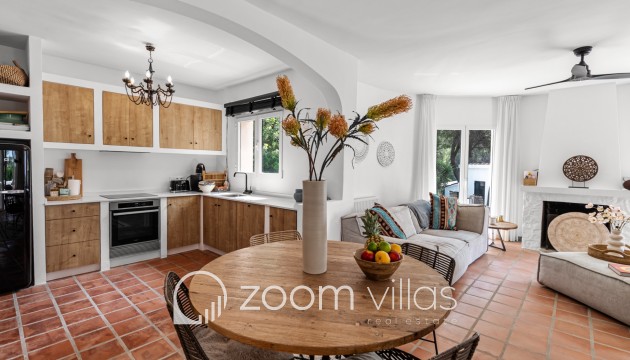 Resale - Villa - Moraira - Andrago