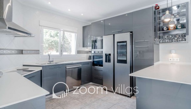 Resale - Villa - Benissa - Benissa Coast