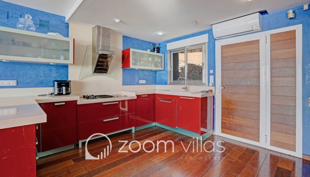 Resale - Villa - Benissa - Les Bassetes