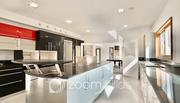 Reventa - Villa - Benhavis - El Paraiso Alto