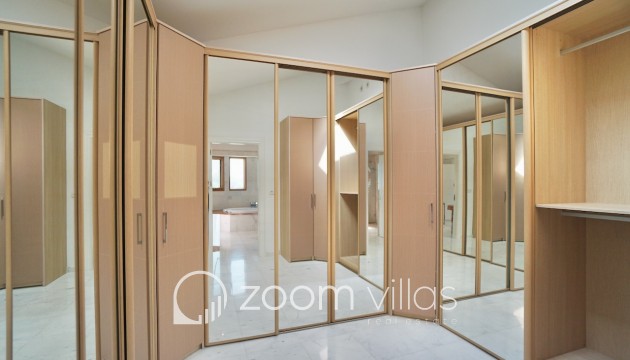 Reventa - Villa - Benhavis - El Paraiso Alto