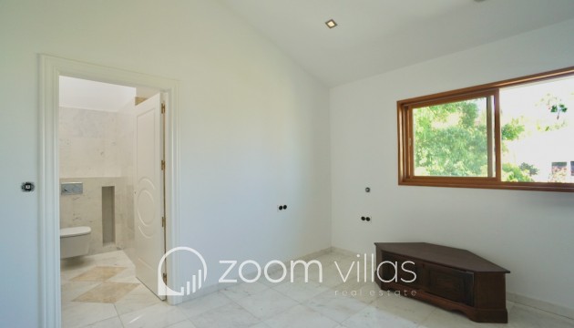 Reventa - Villa - Benhavis - El Paraiso Alto