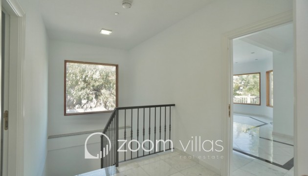 Reventa - Villa - Benhavis - El Paraiso Alto