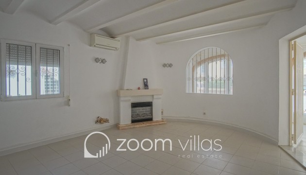 Resale - Apartment - Denia