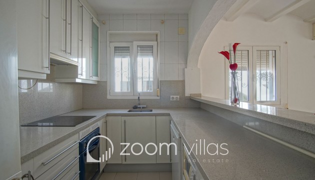 Resale - Apartment - Denia