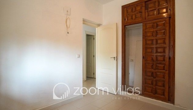 Resale - Apartment - Denia