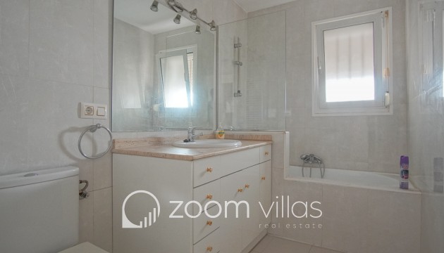 Resale - Apartment - Denia