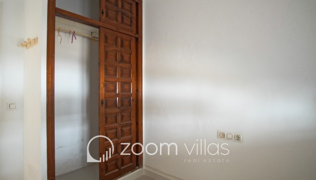 Resale - Apartment - Denia