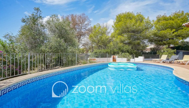 Herverkoop - Villa - Jávea