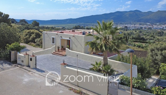Resale - Villa - Jalón - Valle del Paraiso