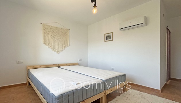 Resale - Villa - Jalón - Valle del Paraiso