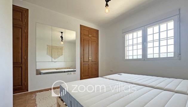 Resale - Villa - Jalón - Valle del Paraiso
