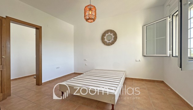 Resale - Villa - Jalón - Valle del Paraiso