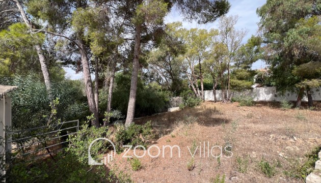 Resale - Plot / Land - Moraira - Arnella