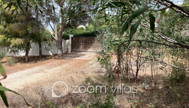 Resale - Plot / Land - Moraira - Arnella