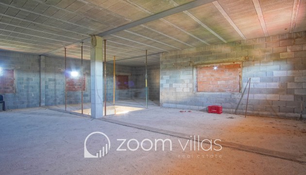 Resale - Villa - Denia