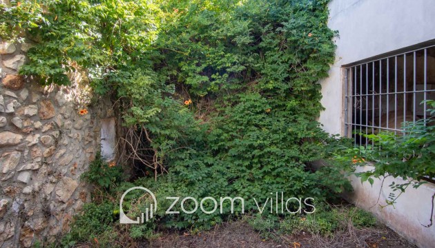 Resale - Villa - Denia