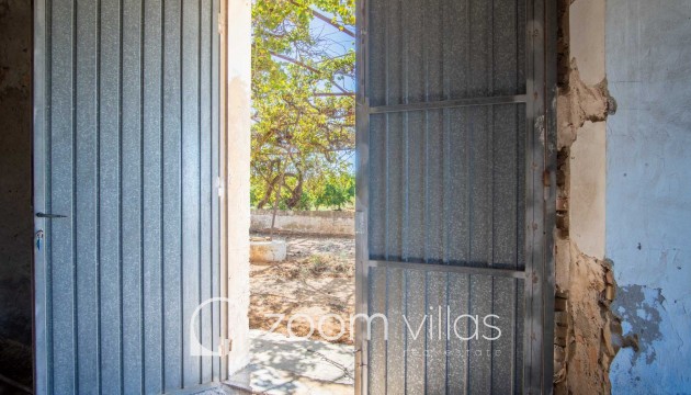 Resale - Villa - Denia