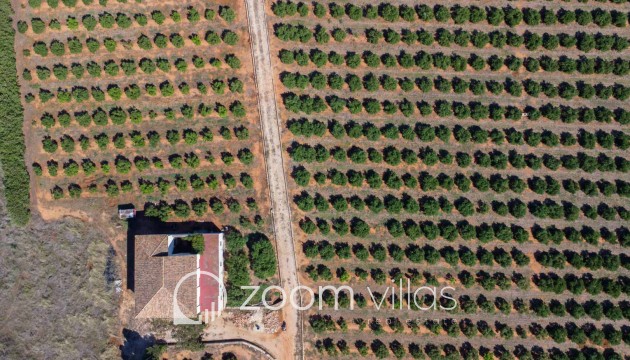 Resale - Villa - Denia