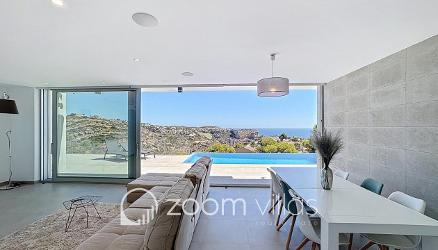 Resale - Villa - Benitachell  - Lirios