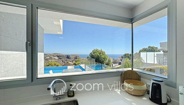 Resale - Villa - Benitachell  - Lirios