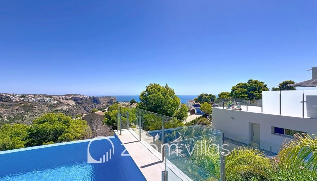 Resale - Villa - Benitachell  - Lirios