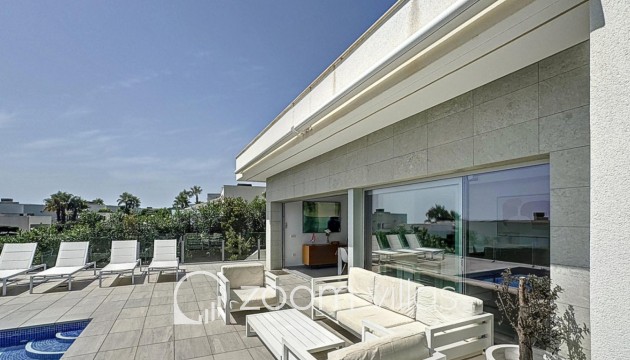 Resale - Villa - Benitachell  - Lirios