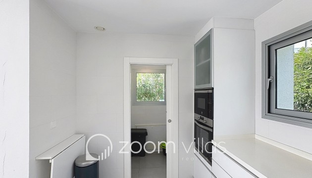 Resale - Villa - Benitachell  - Lirios