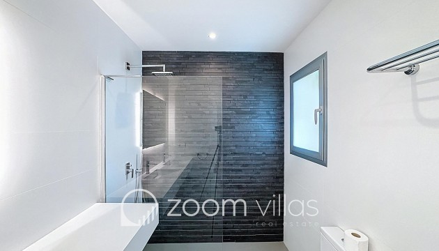 Resale - Villa - Benitachell  - Lirios