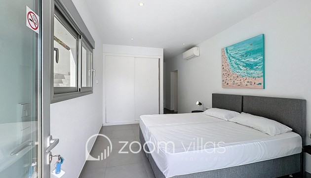 Resale - Villa - Benitachell  - Lirios